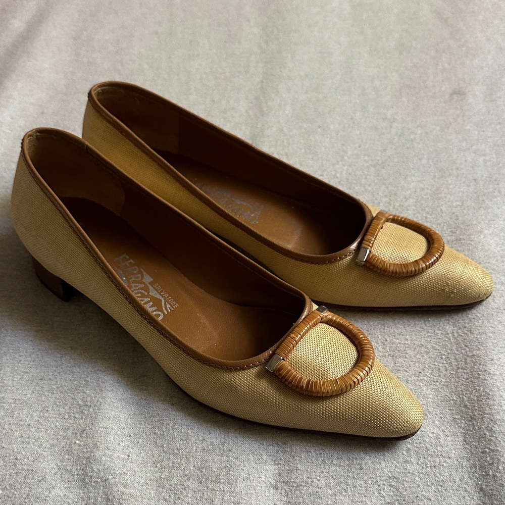 Ferragamo Tan Woven Flats - 8.5 B